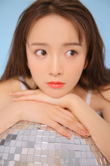 巴黎q娘电影